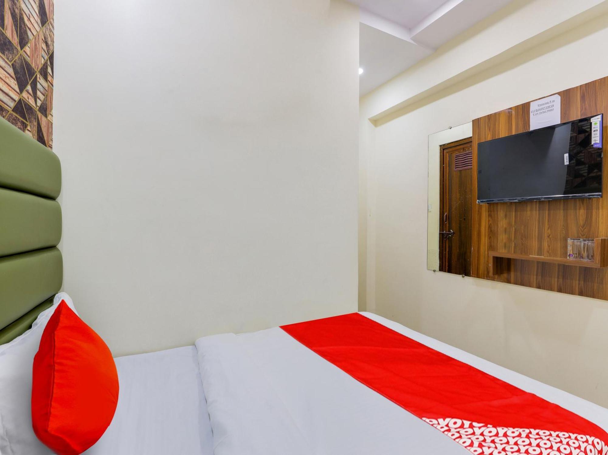 Hotel O Kb Villa Ахмедабад Екстериор снимка