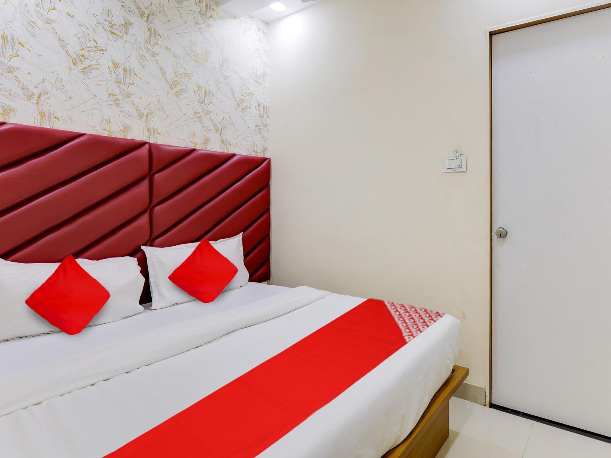 Hotel O Kb Villa Ахмедабад Екстериор снимка